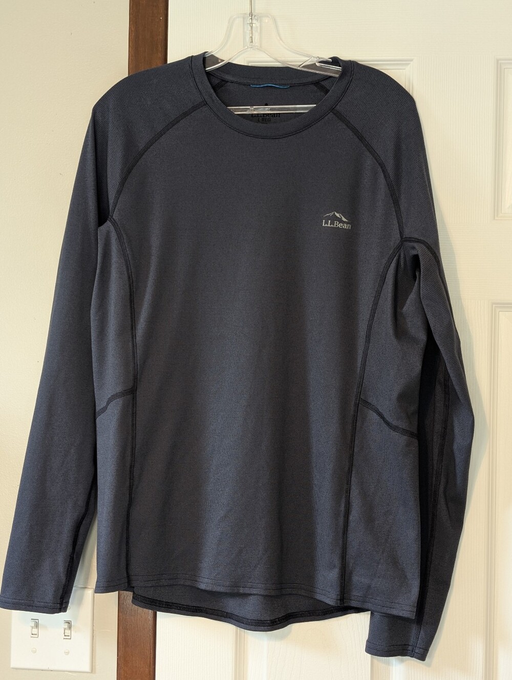 L.L. Bean Men’s Long-Sleeve Crew Shirt Dark Navy/Gray Large Regular
